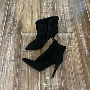 Black boot heels
